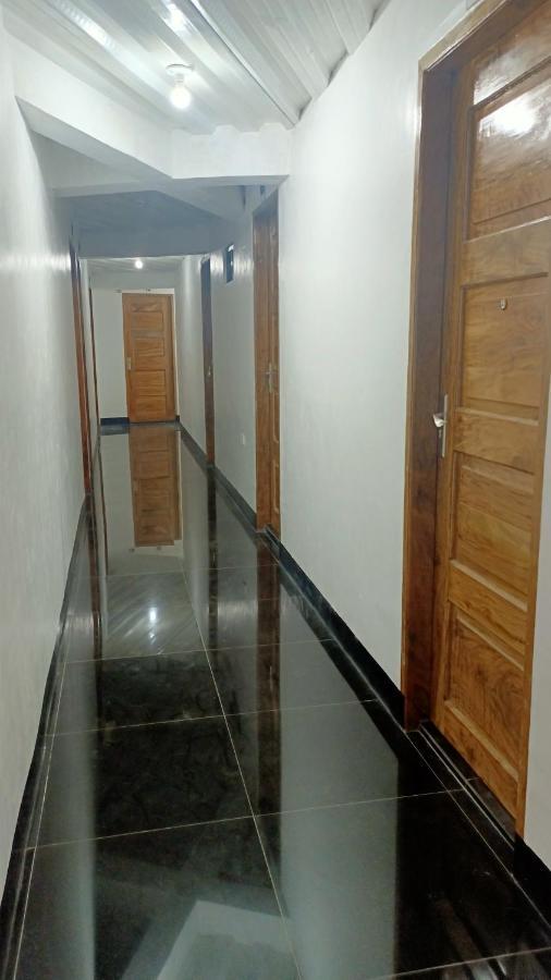 Ludy'S 2 Pension House Carles Bagian luar foto